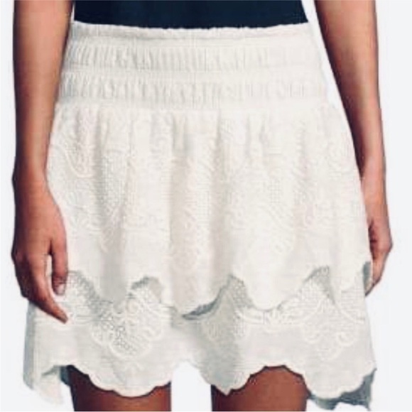 Red Carter Vega Cotton Skirt with tiered ruffle. - Picture 2 of 5